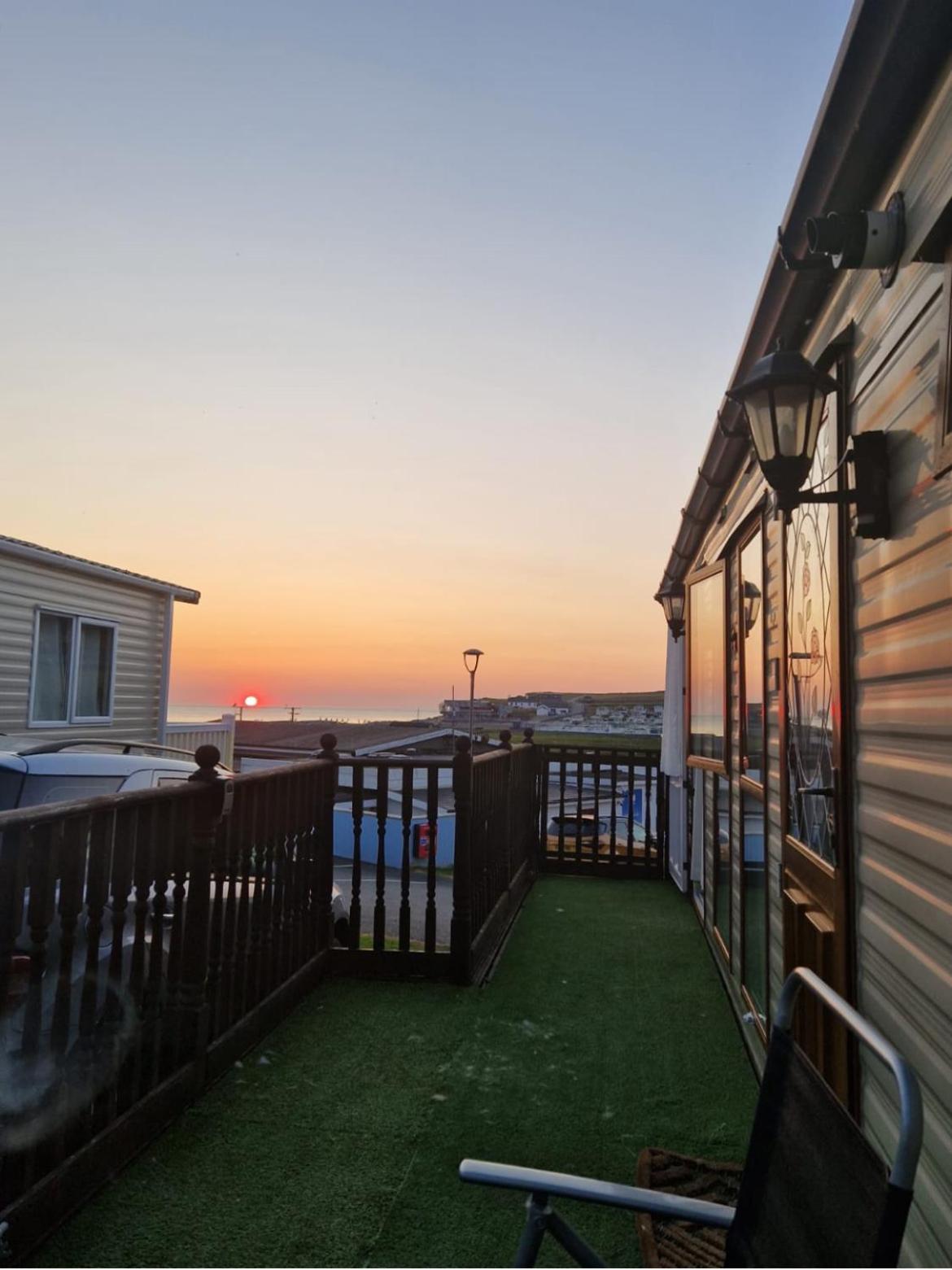 Spacious Luxury Escape With Sea Views And Pet Friendly At Clarach Bay Villa Aberystwyth Exterior photo